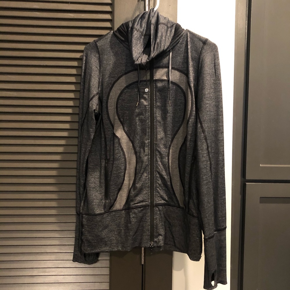 Lululemon Womens In Stride Jacket in charcoal grey